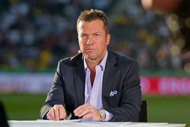 博主：下赛季无缘英博的拉布亚德今日回到基地，将参与训练