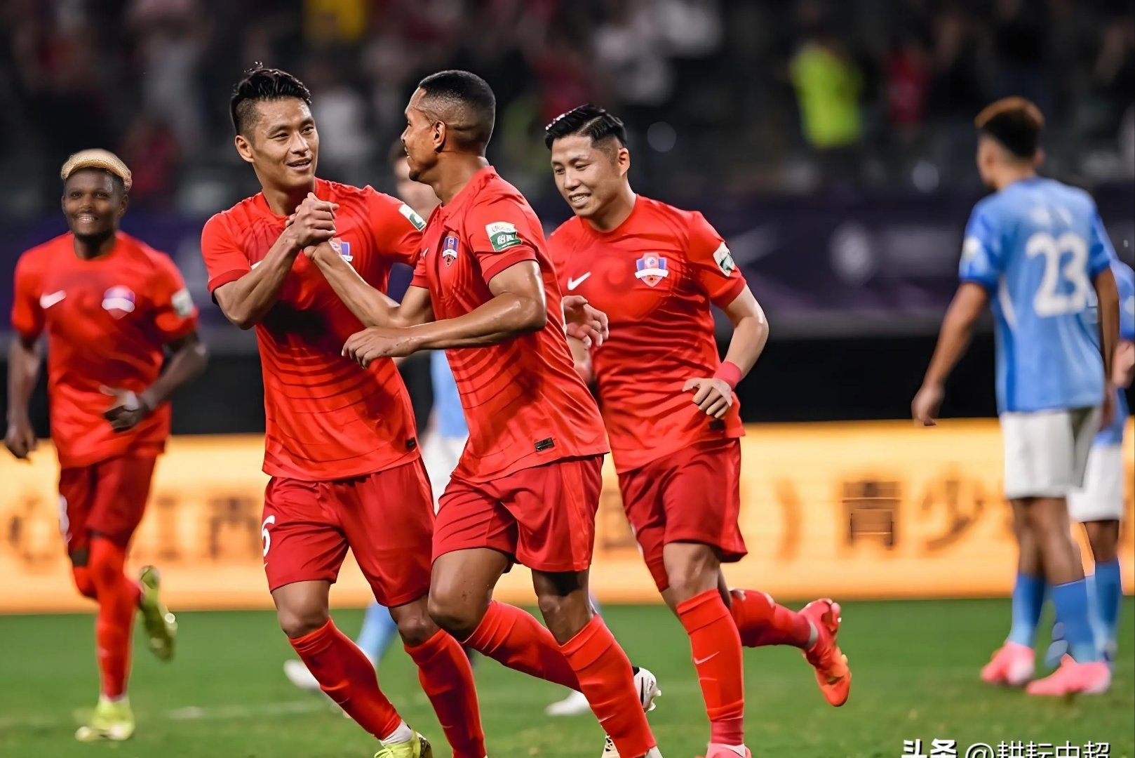 ＂WCBA：卡鲁18分奇兵立功武汉力克北京 米切尔21分难救主