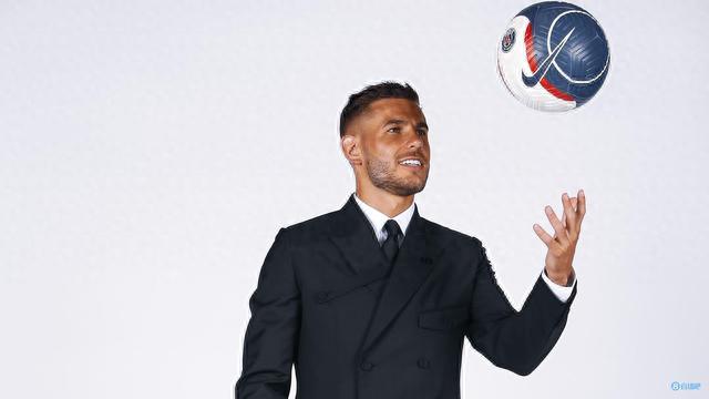 托特纳姆热刺和纽卡斯尔联队得知了从竞争对手那里挖走卡洛·安切洛蒂钟爱的进球机器的可能性。